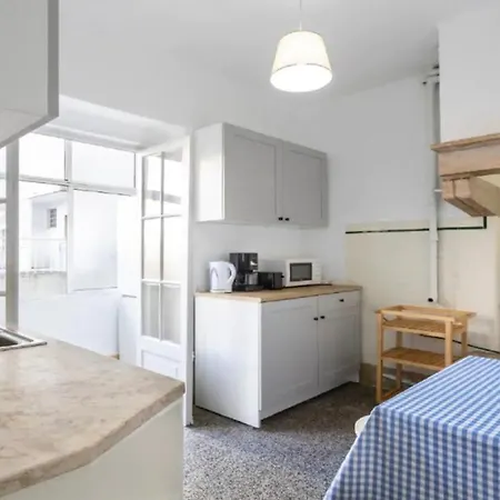 Brand New Fully Furnished Just 20 Meters From Anjos Metro Station - 2 *